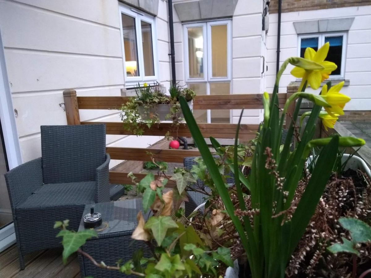 Three Bedroom Apartment By Beautiful Park London Exterior photo