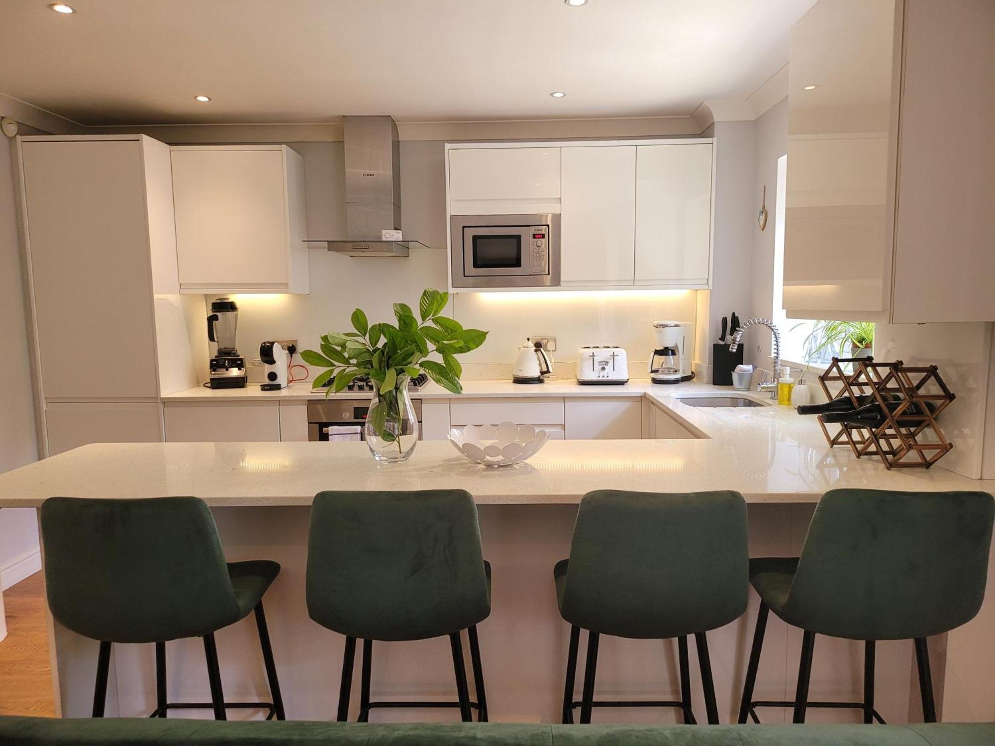 Three Bedroom Apartment By Beautiful Park London Exterior photo